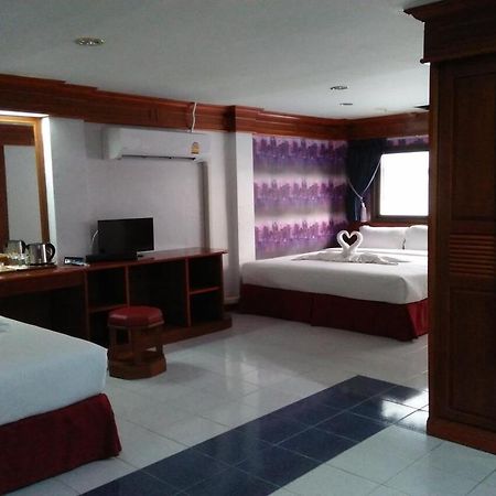 Taj Phuket Inn Patong Dış mekan fotoğraf