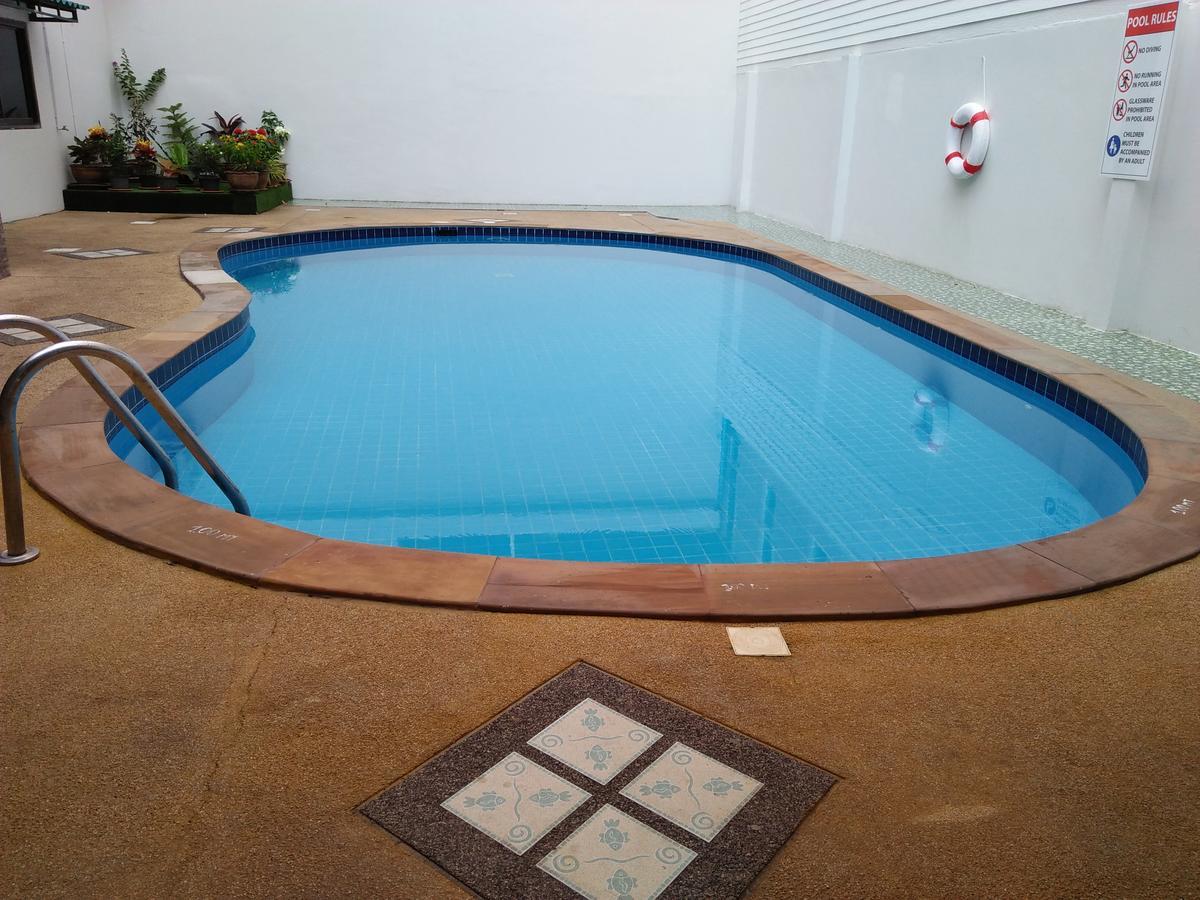 Taj Phuket Inn Patong Dış mekan fotoğraf