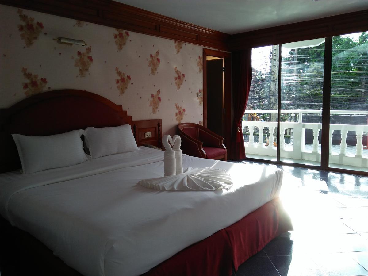 Taj Phuket Inn Patong Dış mekan fotoğraf