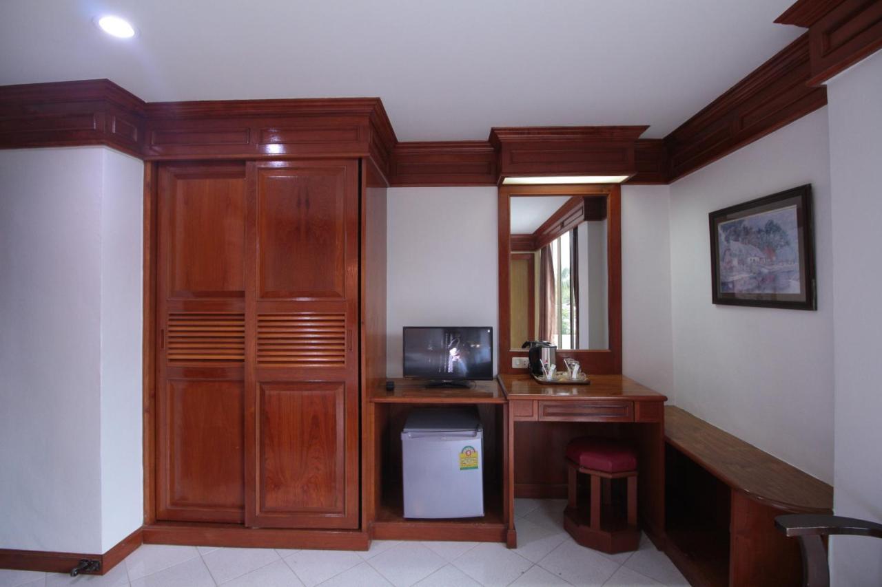 Taj Phuket Inn Patong Dış mekan fotoğraf